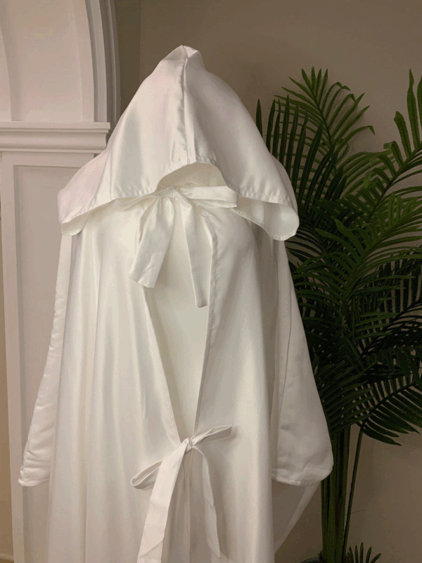 كاب العروسة الأبيض