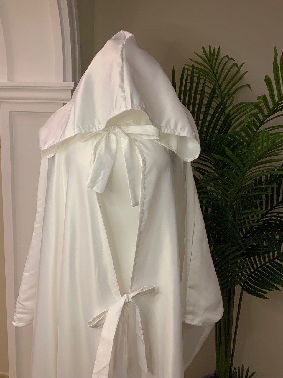 كاب العروسة الأبيض